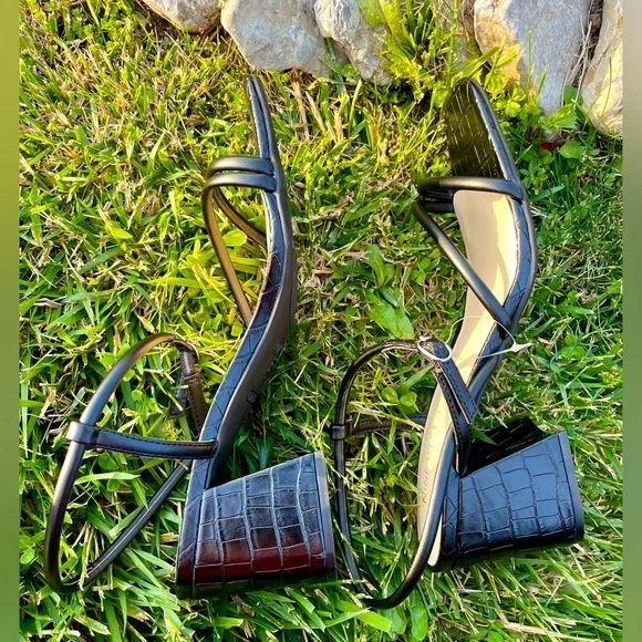 Nine West!😎Grayce 3-block heel sandals/blk-size-10 - Picture 6 of 10